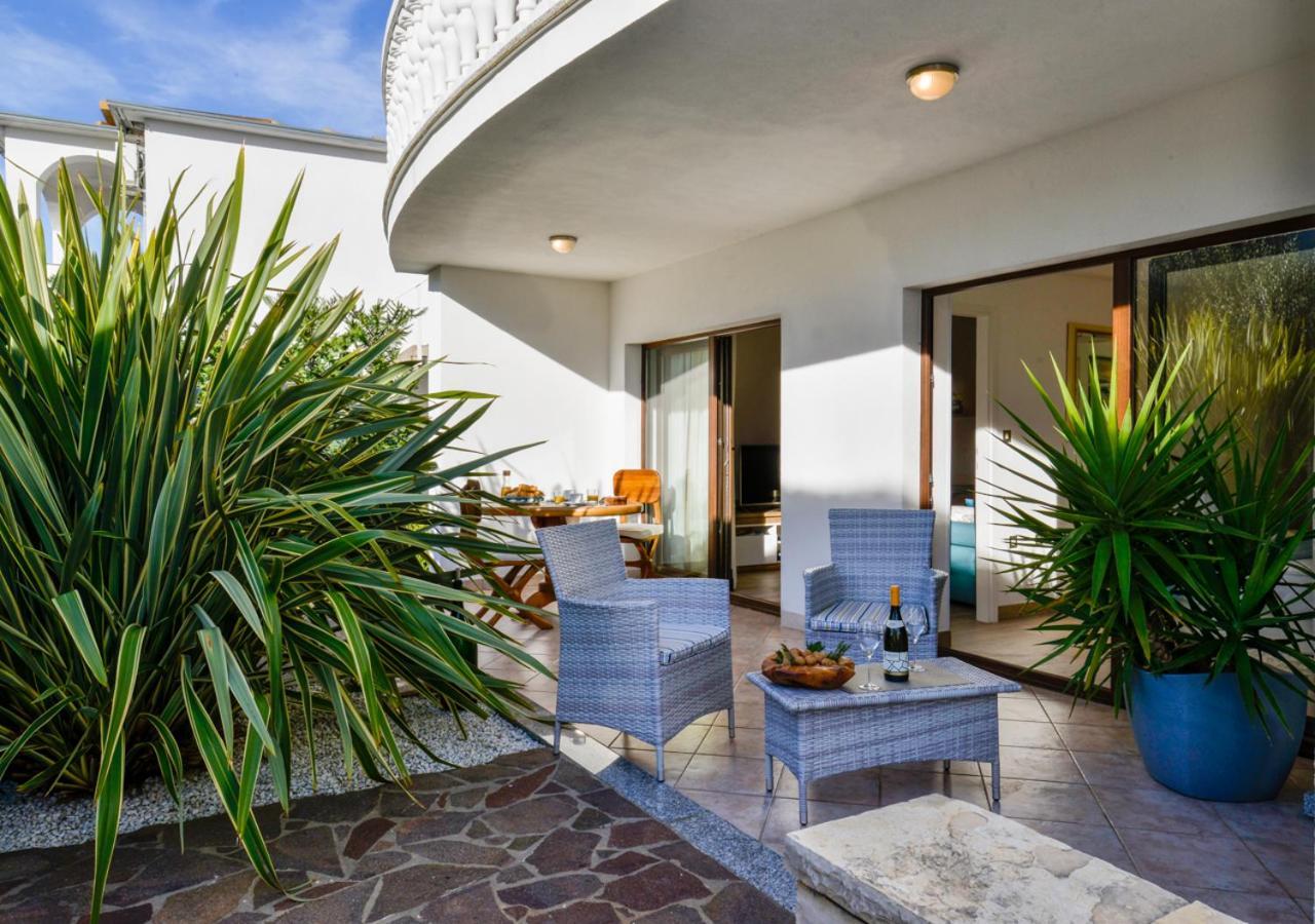 Apartments Villa Rosi ウマグ エクステリア 写真