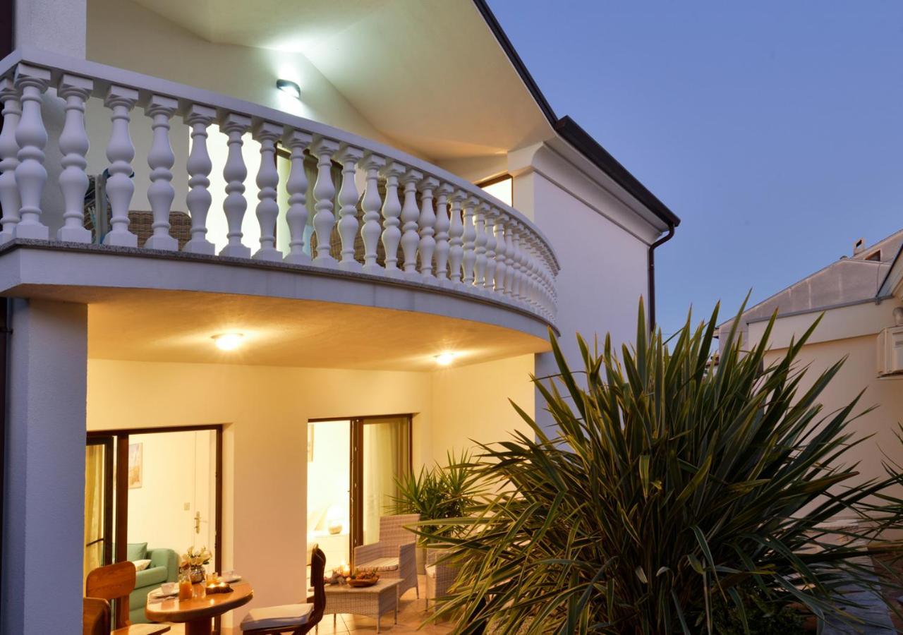 Apartments Villa Rosi ウマグ エクステリア 写真
